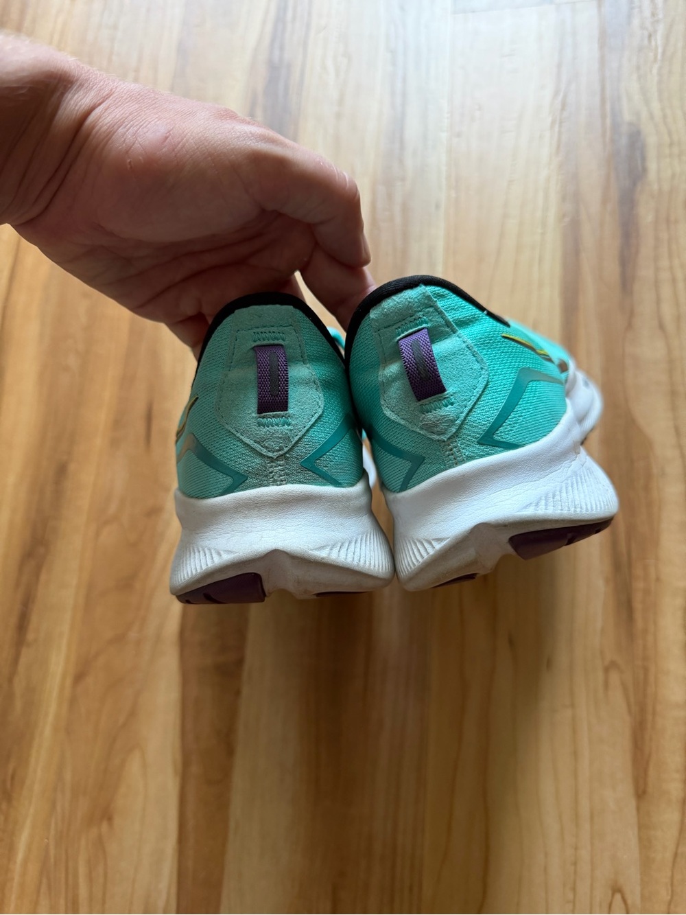 Saucony Women's Teal and Purple Running Shoes - PWRRUN Cushioning - Picture 3 of 4